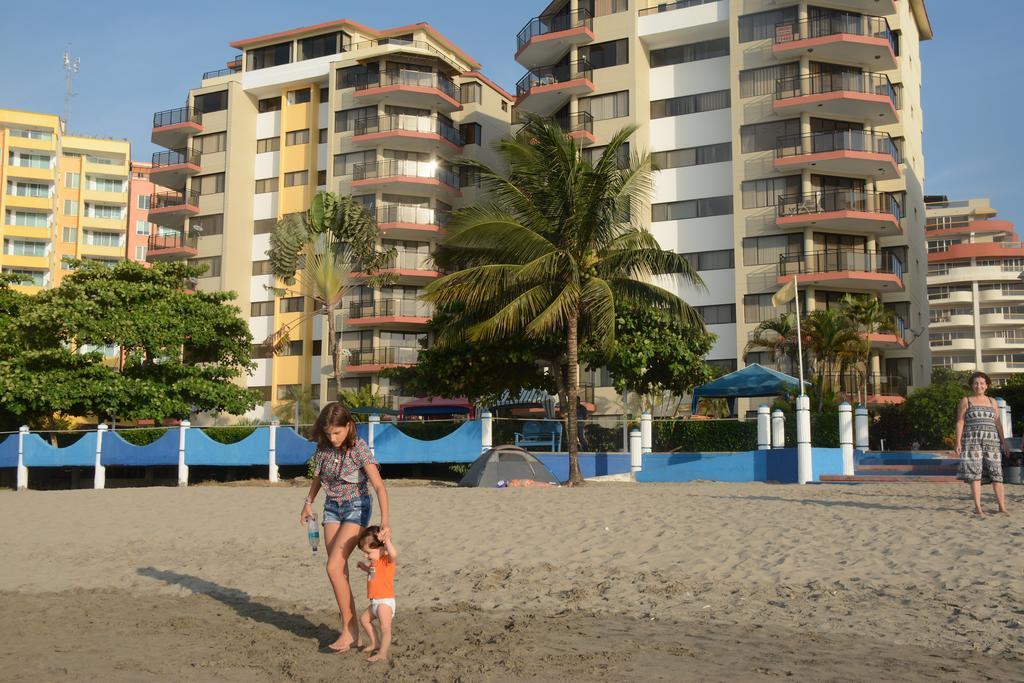 Playa Almendro Resort Tonsupa Exterior photo