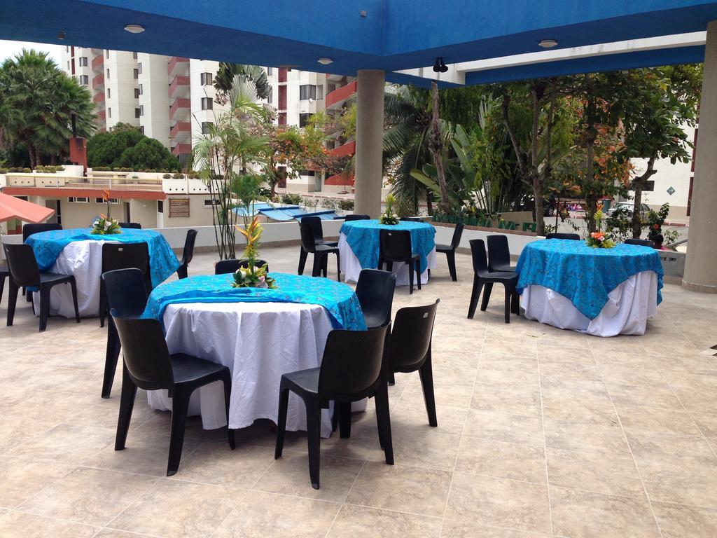 Playa Almendro Resort Tonsupa Exterior photo