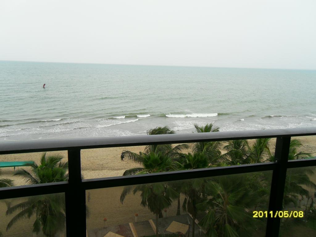 Playa Almendro Resort Tonsupa Exterior photo