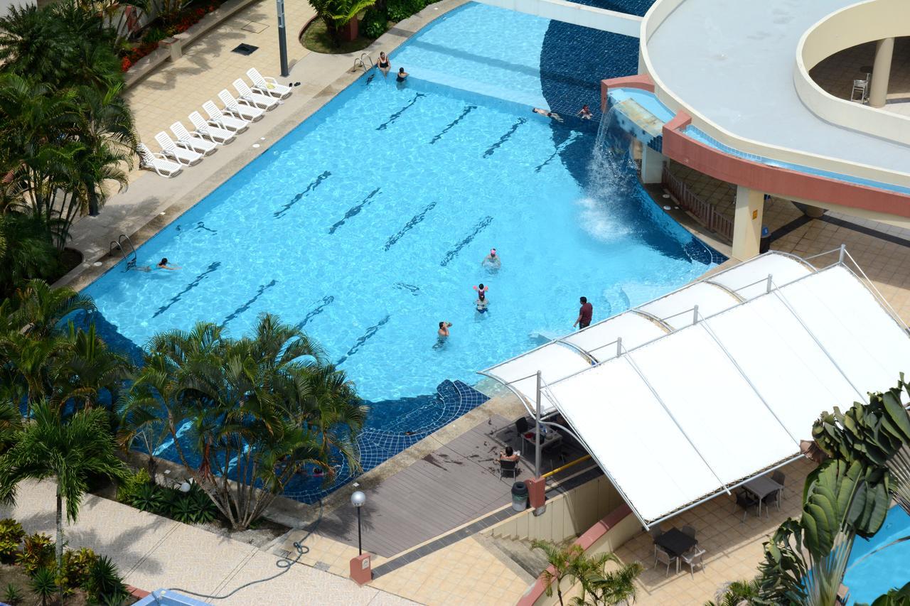 Playa Almendro Resort Tonsupa Exterior photo